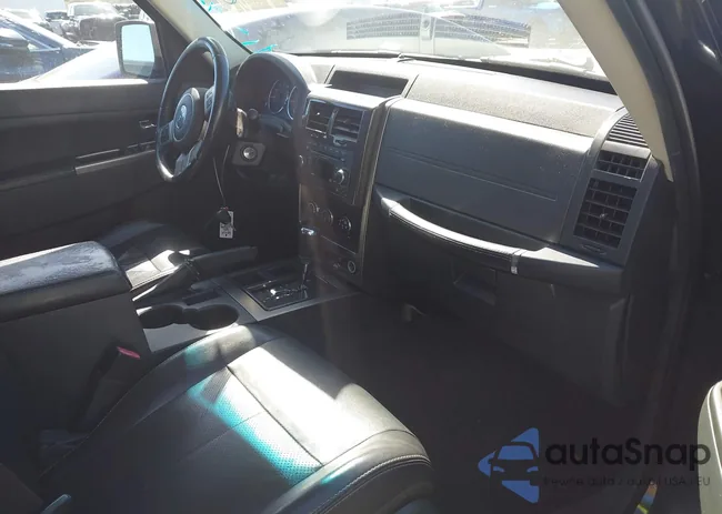 1C4PJLFK3CW131804: 41792181