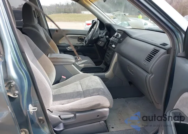 2HKYF18455H521529: 41792328