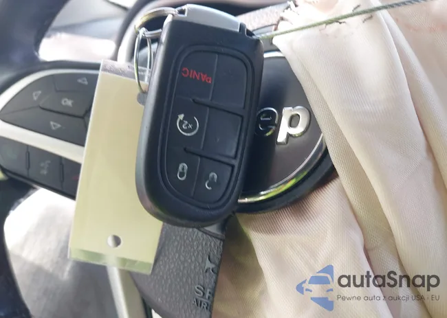 1C4PJLDB1GW272654: 41793549