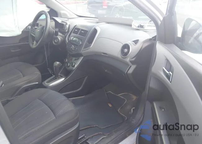 1G1JC5SH2F4129590: 41795798