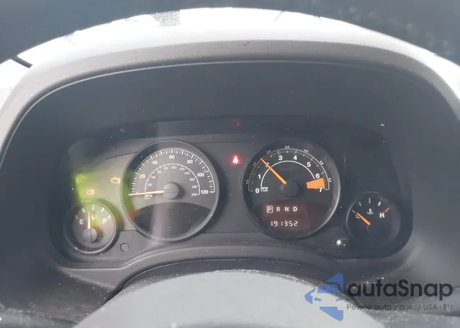 1C4NJPBA3GD748035: 41797404