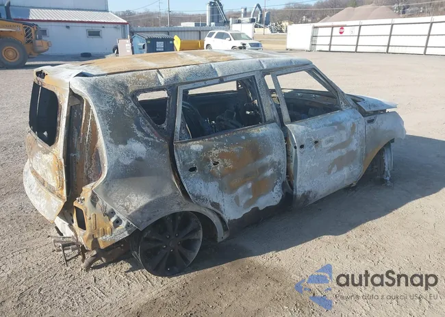 KNDJP3A56G7386341: 41797660