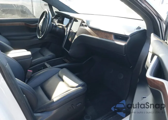 5YJXCAE2XLF296141: 41798560