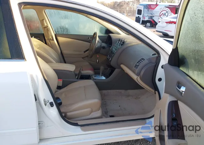 1N4BL2AP6CC156916: 41798821