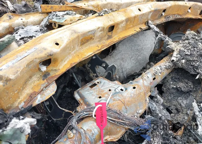 2G4GS5ER9D9211511: 41799276