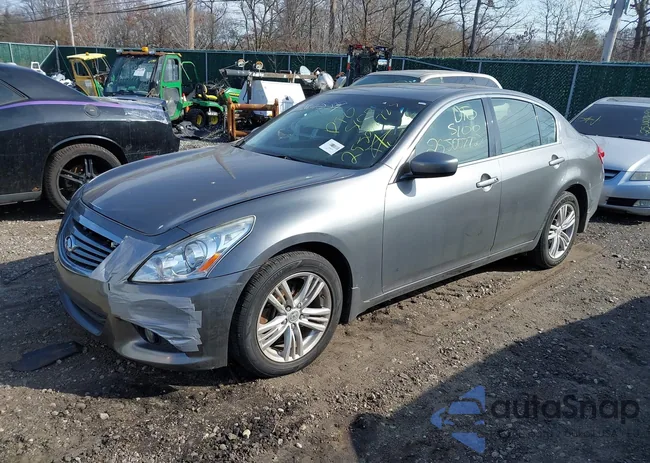 JN1CV6AR8FM524936: 41801539