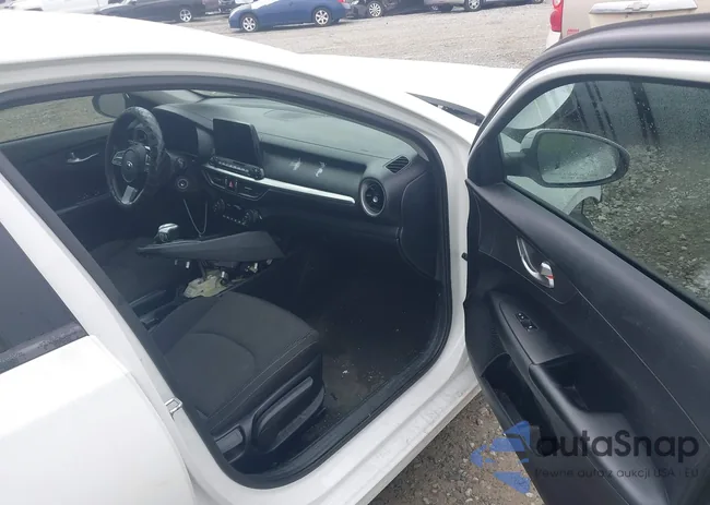 3KPF24AD5KE047970: 41801769