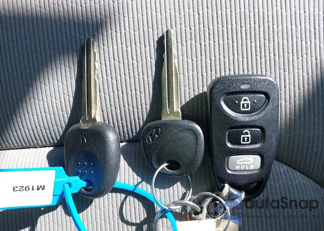 KMHD84LF9HU384846: 41802561