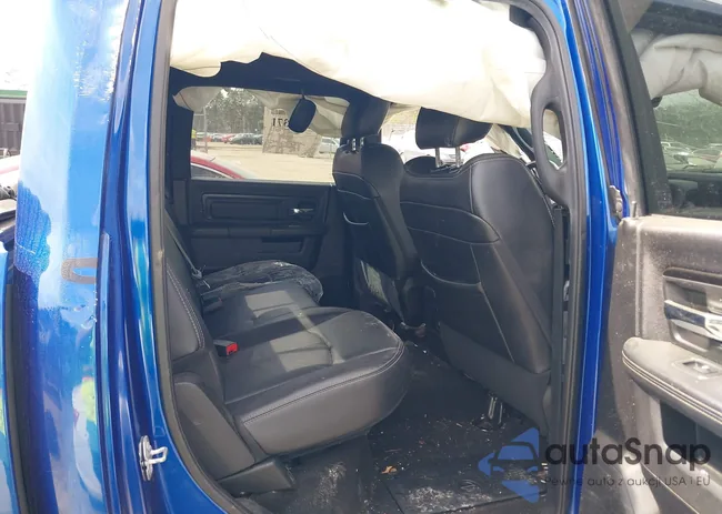 1C6RR7YT6JS102064: 41803371