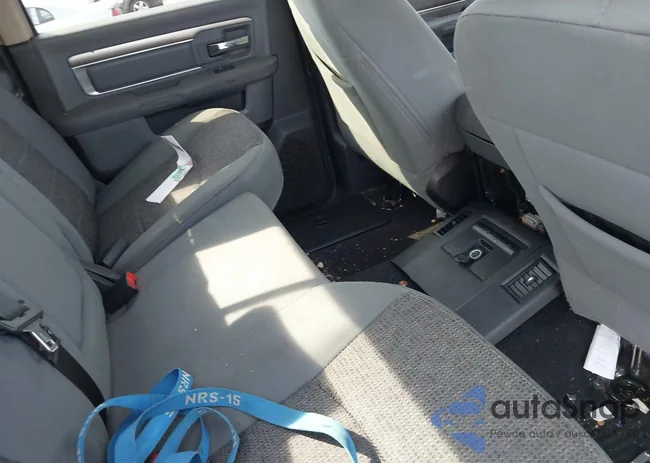 3C6RR7LT0HG681691: 41803568