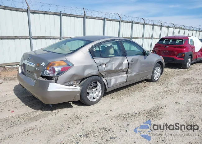 1N4AL2AP6CN556233: 41803292