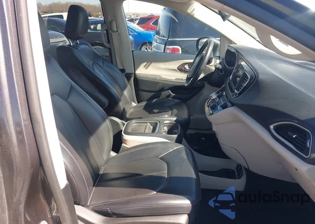 2C4RC1DG9LR181752: 41805449