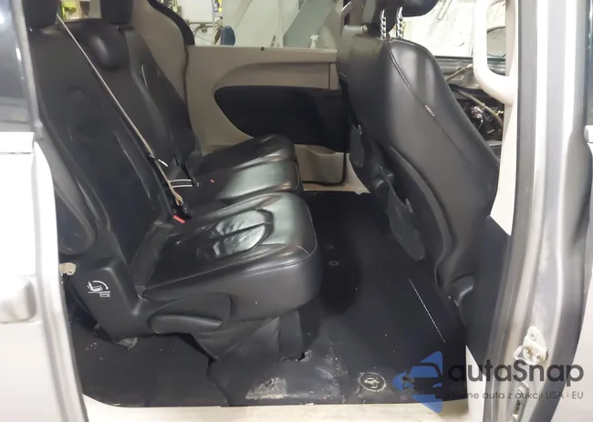 2C4RC1BG7HR831320: 41805697