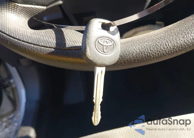 2T1BURHEXGC559914: 41805732