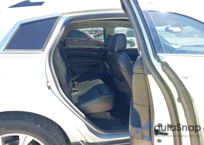 3GYFNCE3XGS506240: 41807580