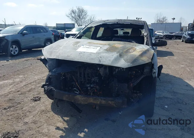 KM8K1CAA7MU746020: 41807762