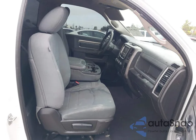 3C6JR6AT5HG721676: 41807832