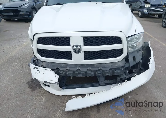 3C6JR6AT5HG721676: 41807832