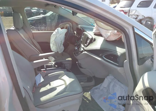 2C4RC1GG2HR564807: 41807121