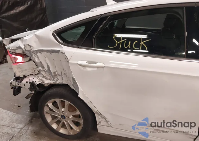 3FA6P0LU5KR285355: 41807135