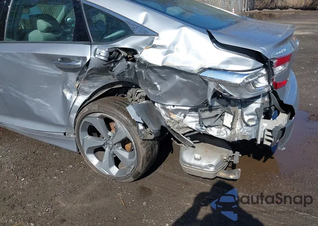 1HGCV1F91JA077760: 41808772