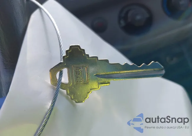 4T1BE32K92U624428: 41808191