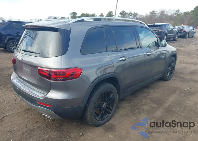 W1N4M4HB2MW102365: 41808249