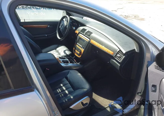 4JGCB65E96A023581: 41810677