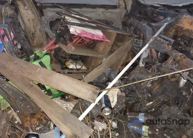 2C3CCAKG9GH208487: 41811538