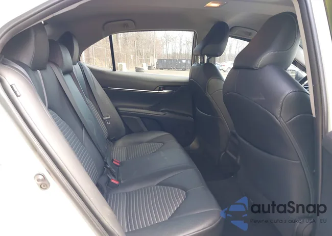 4T1B11HK1JU508405: 41810986