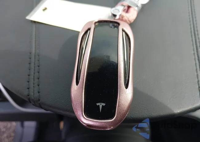 5YJXCBE22GF021391: 41812474