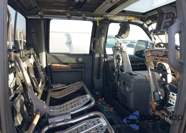 1FT7W2BT7EEA32163: 41813550