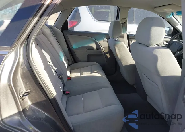 1FAFP23155G136330: 41812904