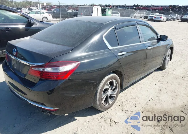 1HGCR2F3XHA193703: 41814527