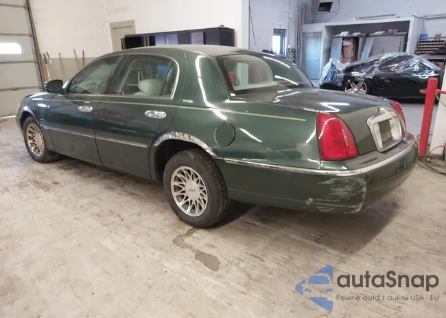 1LNHM82W31Y710726: 41815470