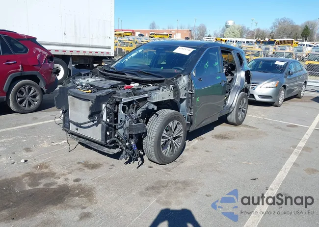 JN8BT3BA7PW435732: 41815748