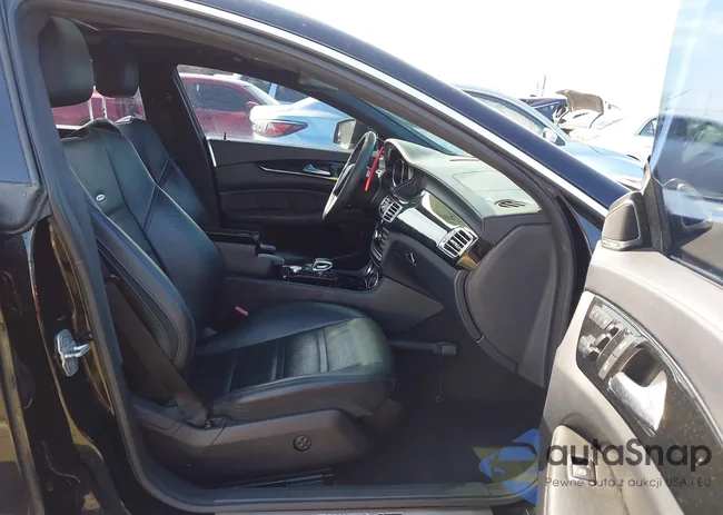 WDDLJ7EB8CA034348: 41814988