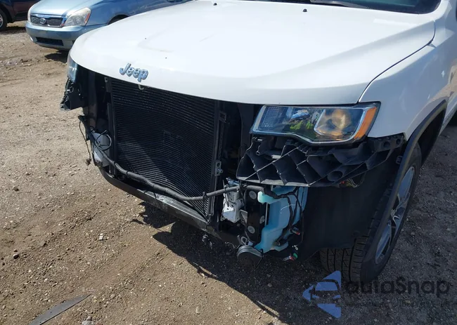 1C4RJFAG0JC197738: 41816935