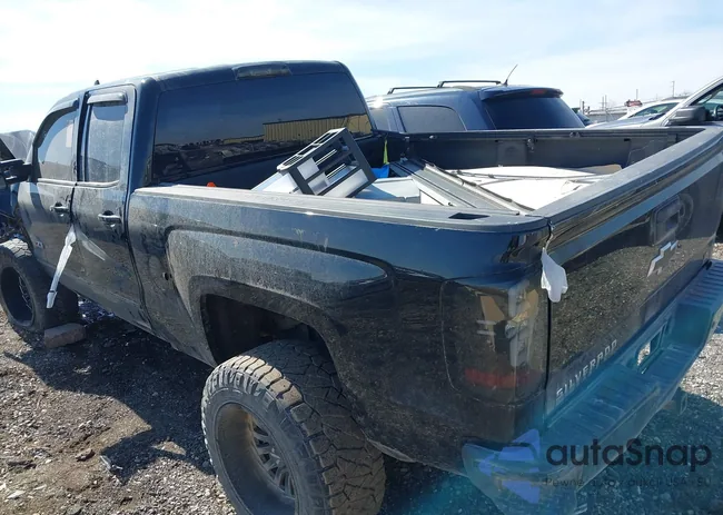 1GCVKREC0JZ113631: 41818021