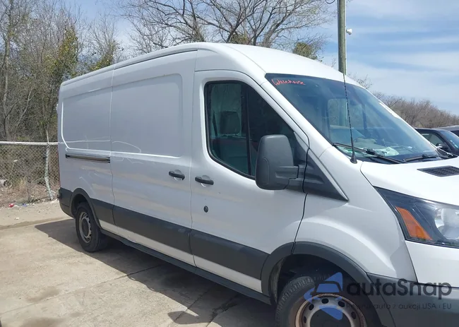 1FTYR2CM9JKA15458: 41820552