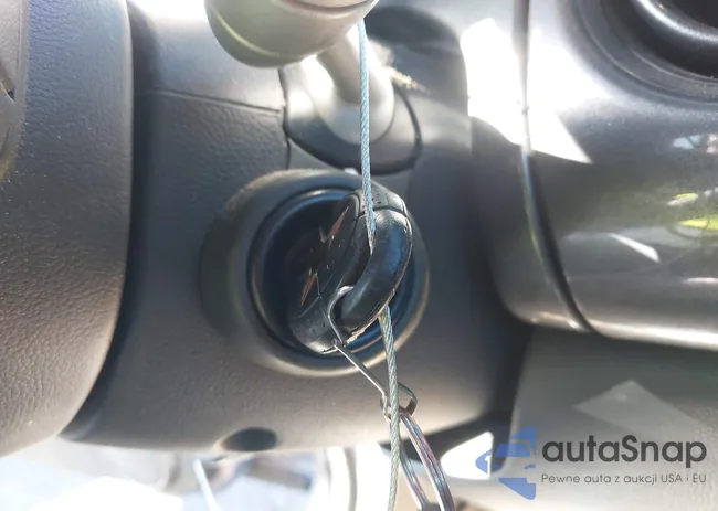 WMWRF33526TG15493: 41820592