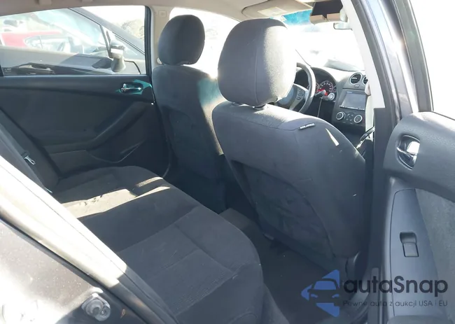 1N4AL2AP8CC180789: 41820613