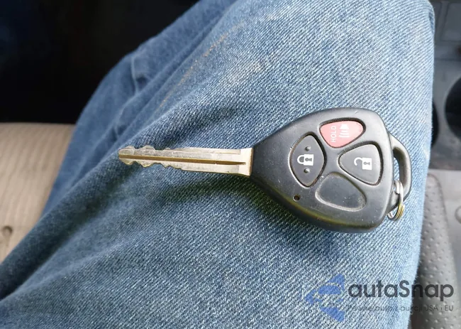 2T3BF4DV4AW062003: 41820729