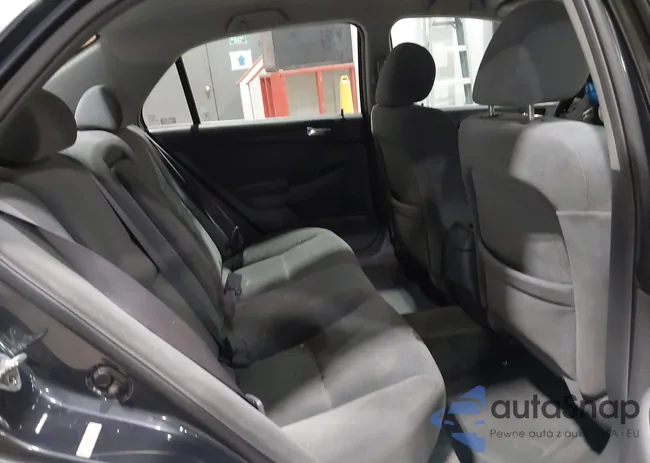 1HGCM66467A015431: 41821652