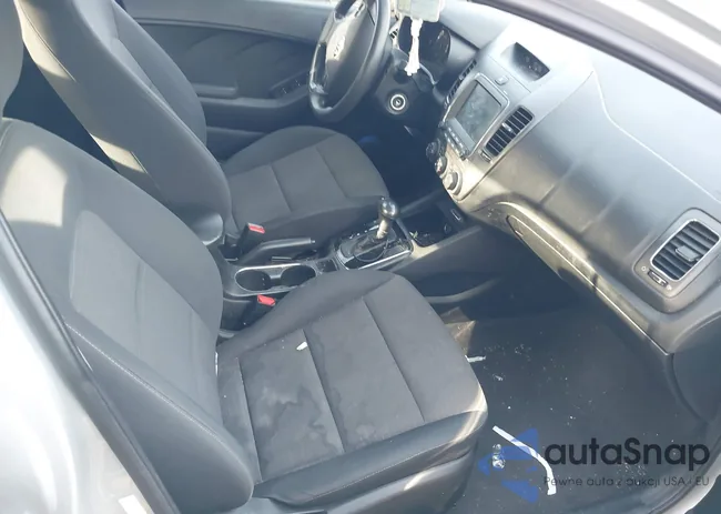 3KPFL4A75JE254008: 41821145