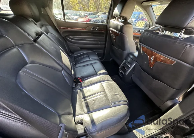 2LMHJ5NK6JBL02688: 41823316