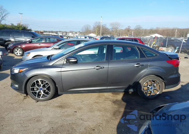 1FADP3H20JL320171: 41823323