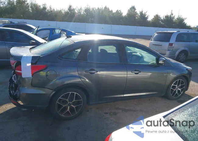 1FADP3H20JL320171: 41823323