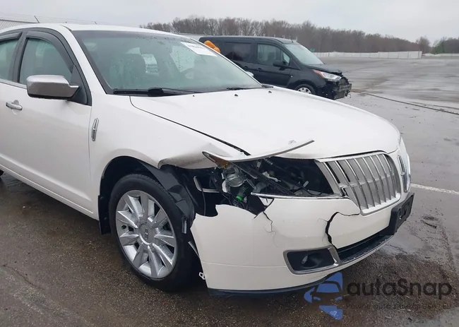 3LNHL2GC5BR771333: 41824581