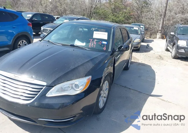 1C3CCBBG8DN678065: 41825326